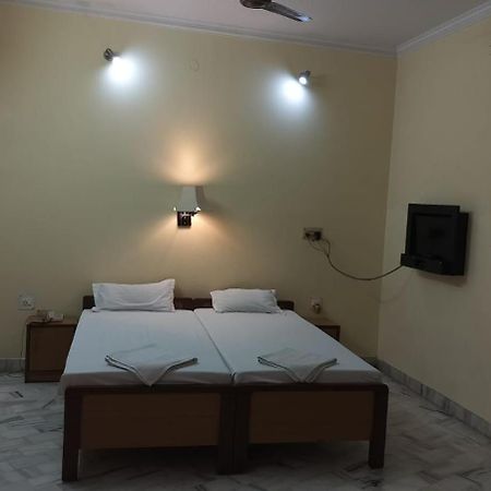 Sarnath Motel And Resort Bénarès Extérieur photo